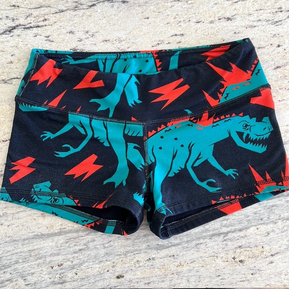 RARE Fleo T-Rex Invasion Shorts - Picture 2 of 4